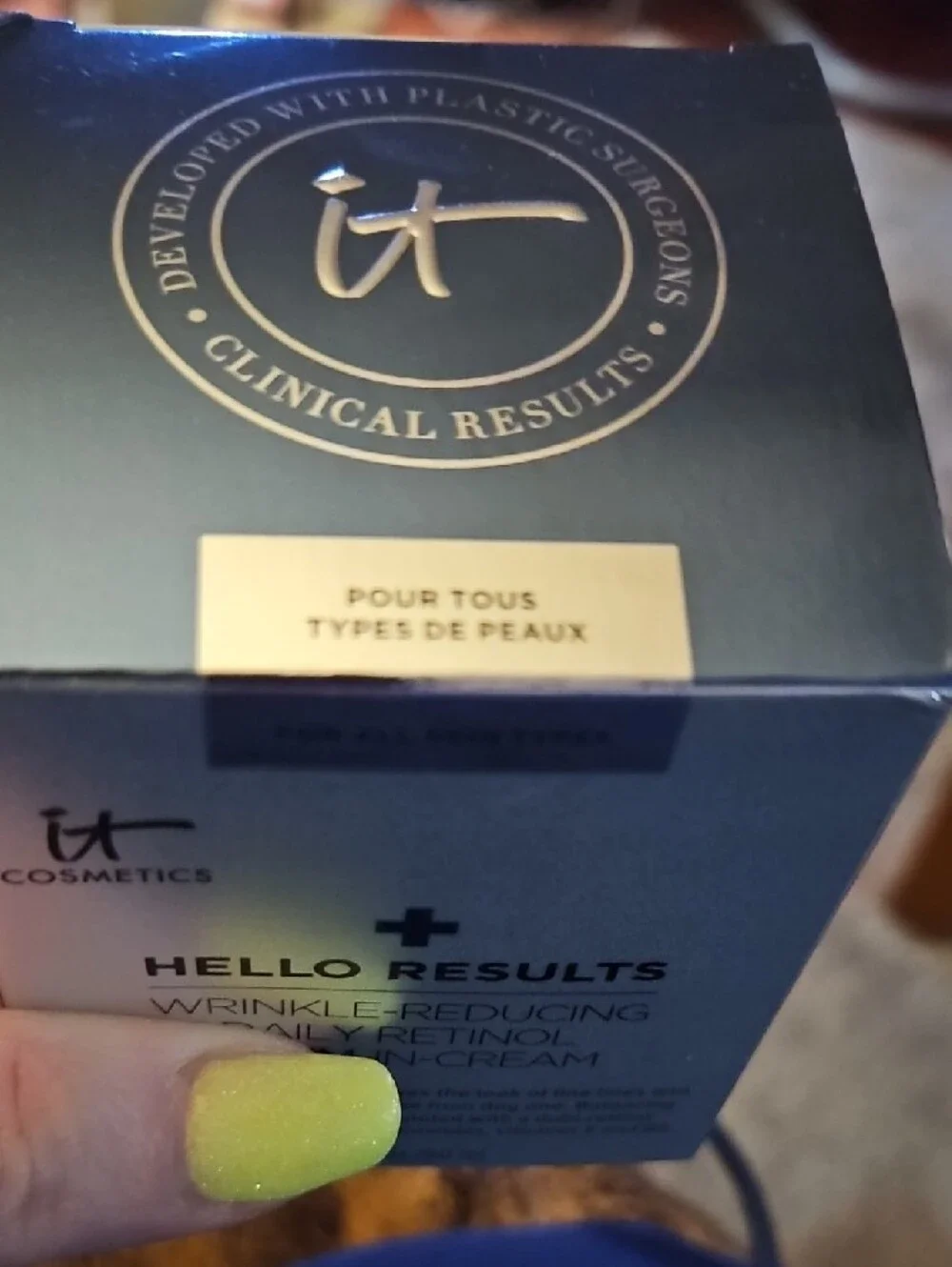 It COSMETICS WRINKLE REDUCING RETINOL CREAM